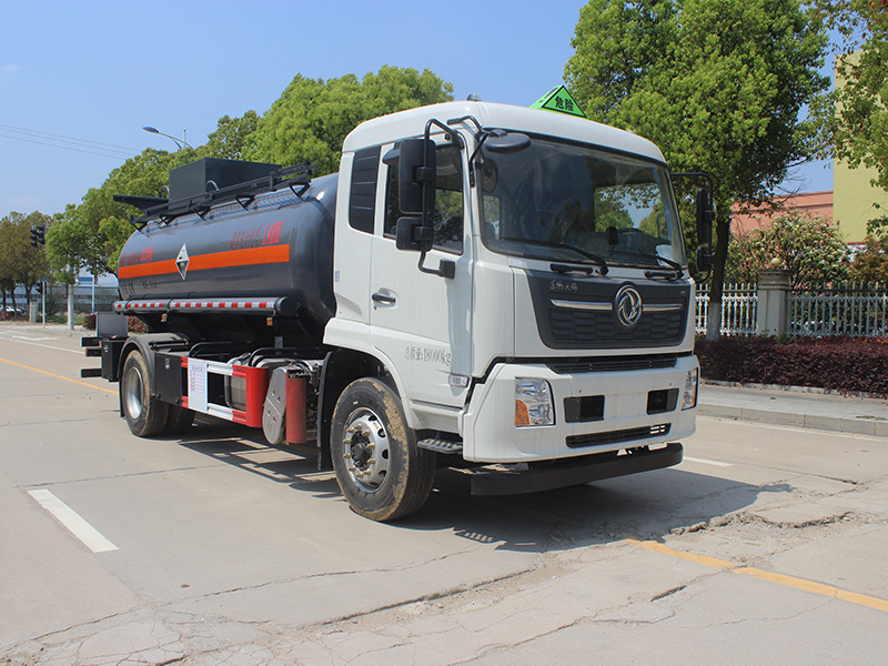 東風(fēng)天錦10.1立方SCS5181GFWDFH6腐蝕性物品罐式運輸車