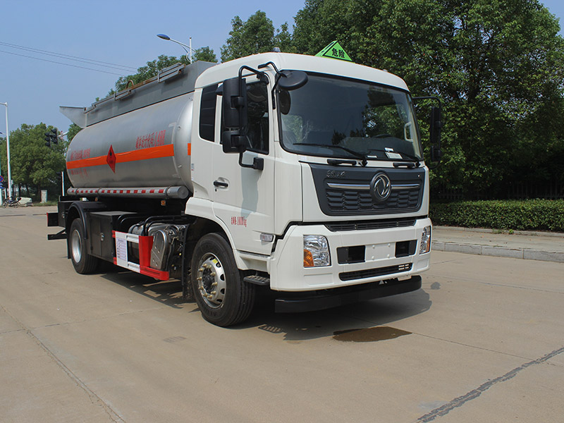 東風(fēng)天錦13.2立方SCS5181GRYDFH6易燃液體罐式運(yùn)輸車(chē)
